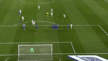 [中超]加布里埃尔打门被挡 古斯塔沃补射破门