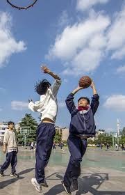 德媒：拜仁曾愿意放走格雷茨卡，帕利尼亚离开后前者确定留队